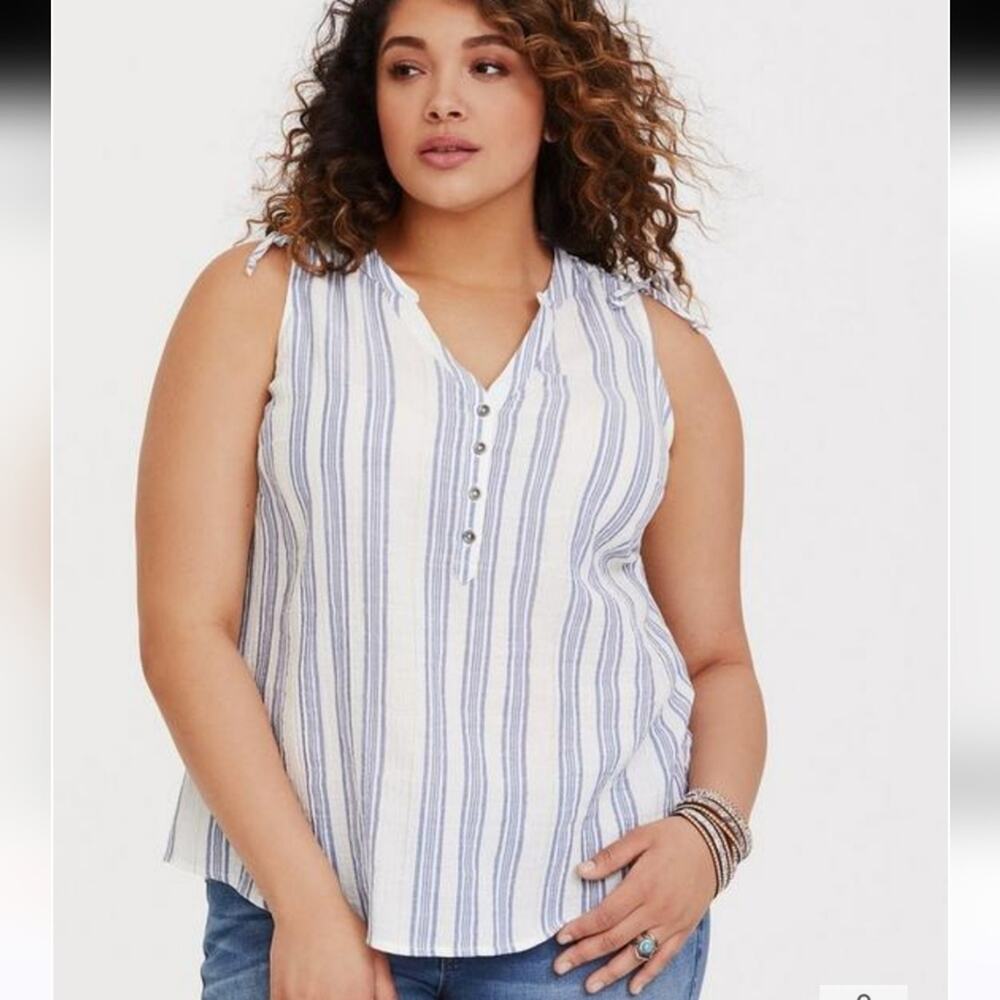 Torrid Blue and White Stripe Herringbone Tank Drawstring Shoulders Size 1X 14/16 - Picture 1 of 10